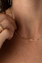 Load image into Gallery viewer, Mixed Chain Necklace