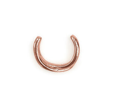 Load image into Gallery viewer, Criss Cross Ear Cuff