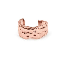 Load image into Gallery viewer, Hammered Ear Cuff