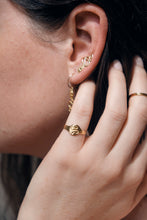 Load image into Gallery viewer, Serpent snake signet ring