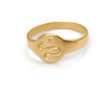 Load image into Gallery viewer, Serpent Signet Ring
